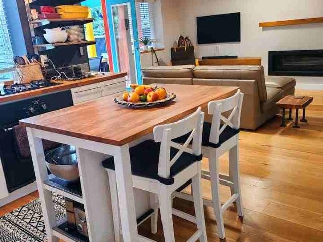 Property for rent in Brownsville, Surrey