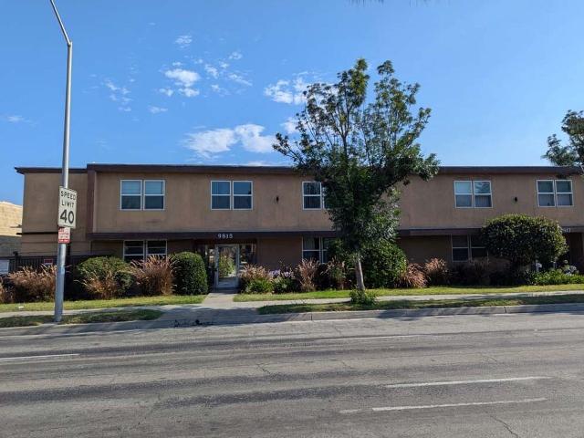 Apartment for rent in Downey, California