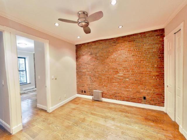 Apartment for rent in Arverne, New York