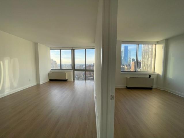 Apartment for rent in Arverne, New York