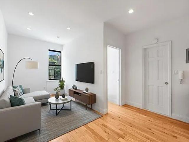 Apartment for rent in Arverne, New York