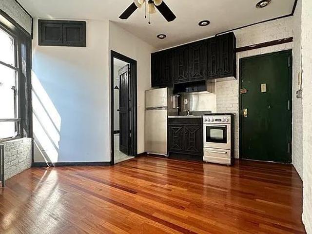 Apartment for rent in Arverne, New York