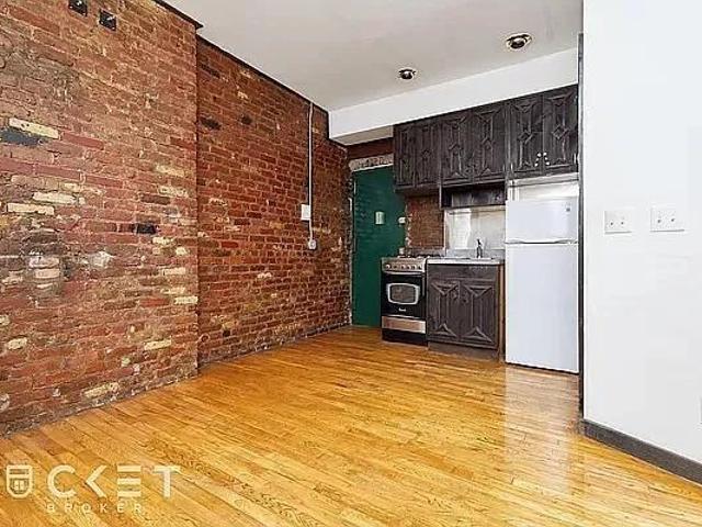 Apartment for rent in Arverne, New York