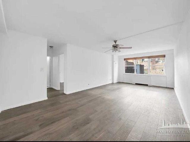 Apartment for rent in Arverne, New York