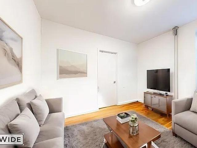 Apartment for rent in Arverne, New York