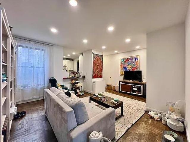 Apartment for rent in Arverne, New York