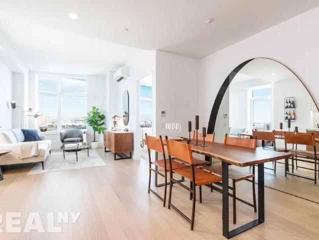 Apartment for rent in Arverne, New York