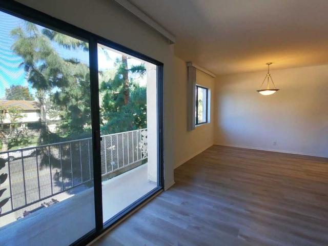 Apartment for rent in Canoga Park, California