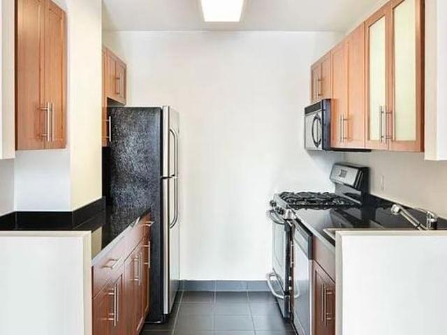 Apartment for rent in Arverne, New York
