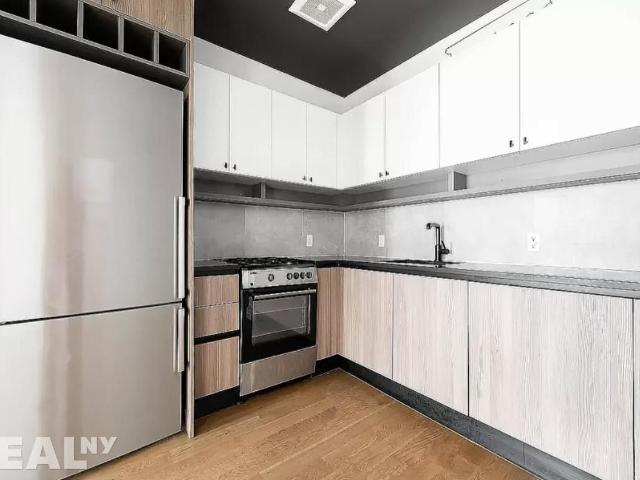 Apartment for rent in Arverne, New York