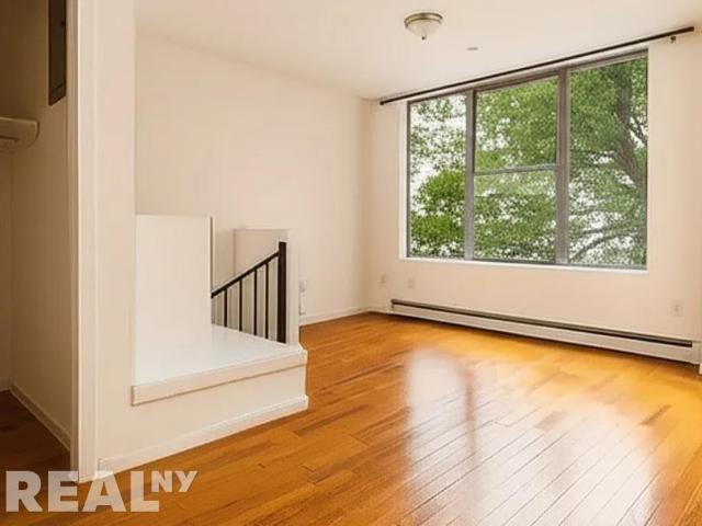 Apartment for rent in Arverne, New York