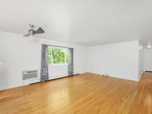 Apartment for rent in Chicago Park, Illinois