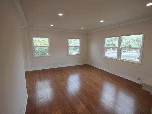 Apartment for rent in Canoga Park, California