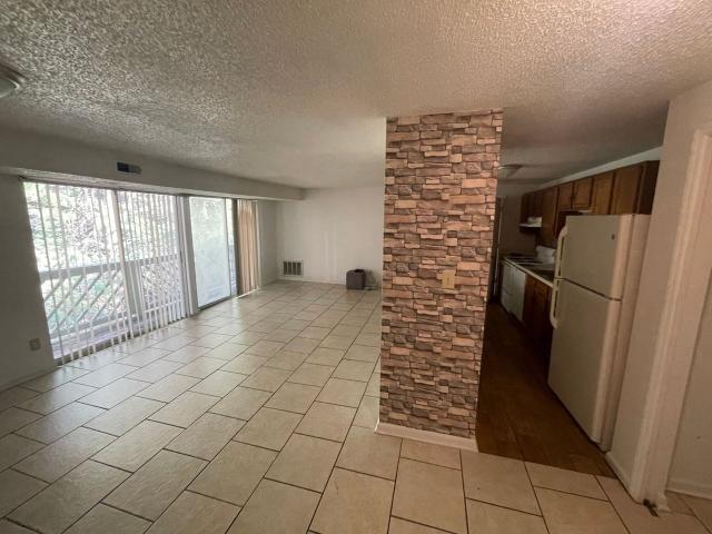 Apartment for rent in Mecklenburg, North Carolina