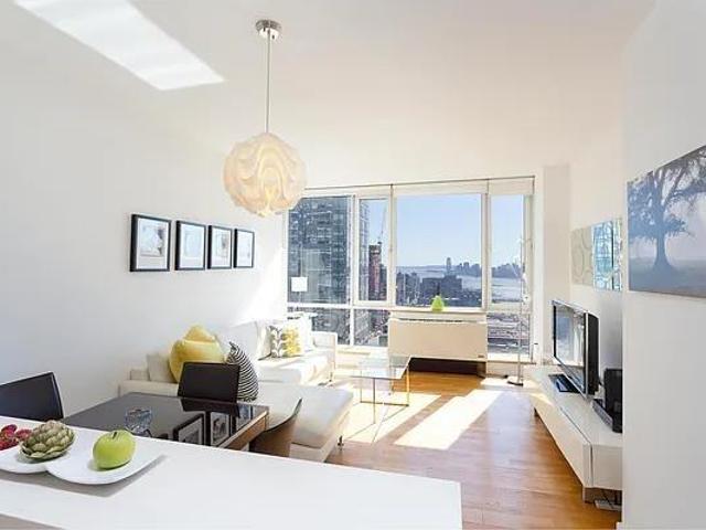 Apartment for rent in Arverne, New York