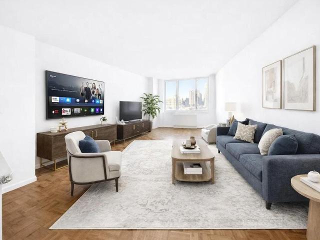 Apartment for rent in Arverne, New York
