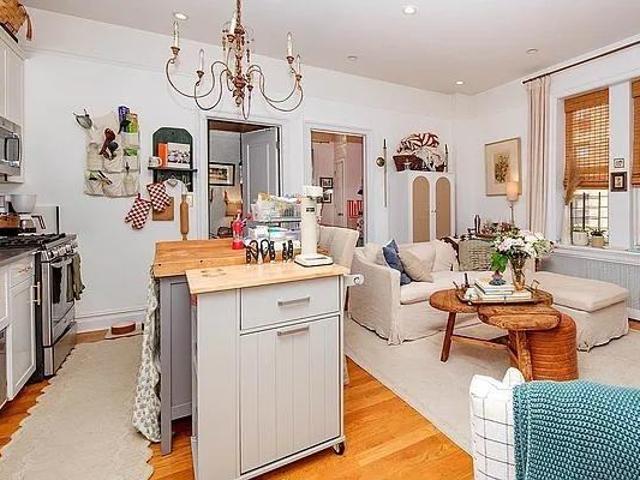 Apartment for rent in Arverne, New York