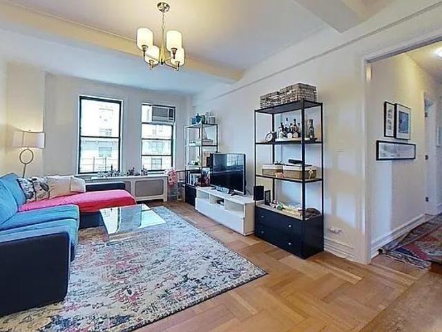 Apartment for rent in Arverne, New York