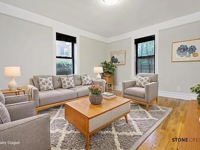 Apartment for rent in Arverne, New York