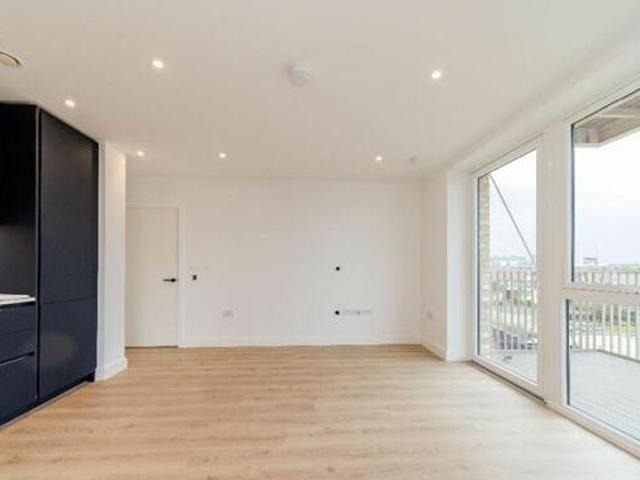 House for rent in Lyons, Greater London