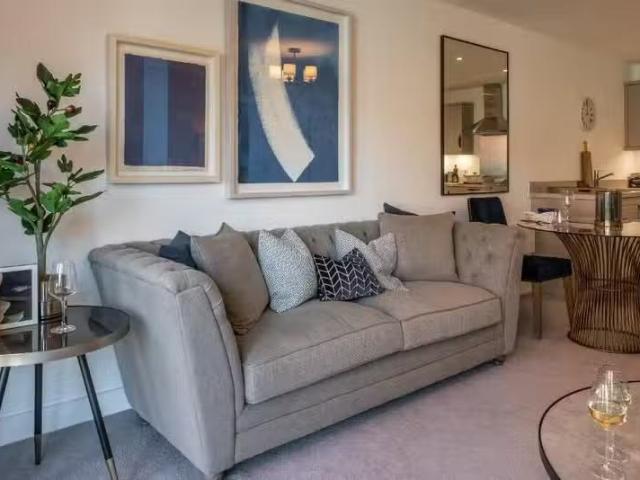 Apartment for rent in California, Littleover