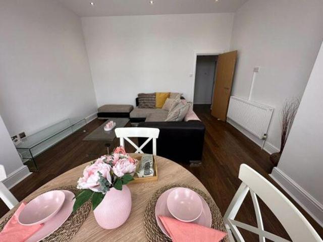 Apartment for rent in Calderstones