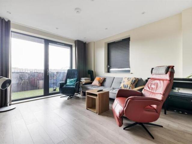 Apartment for rent in Higham Hill, Greater London