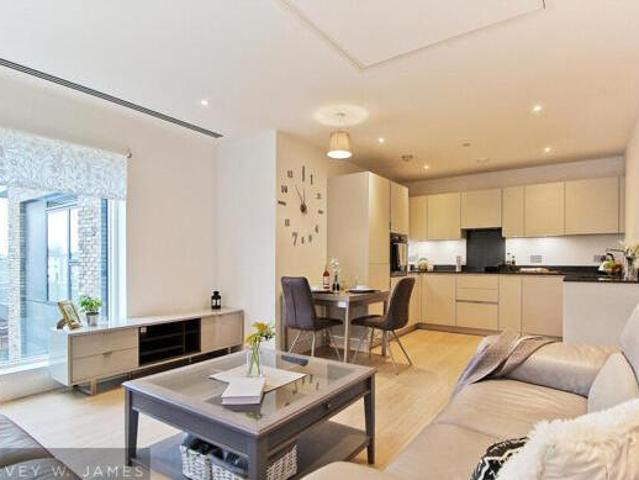 House for rent in Surrey