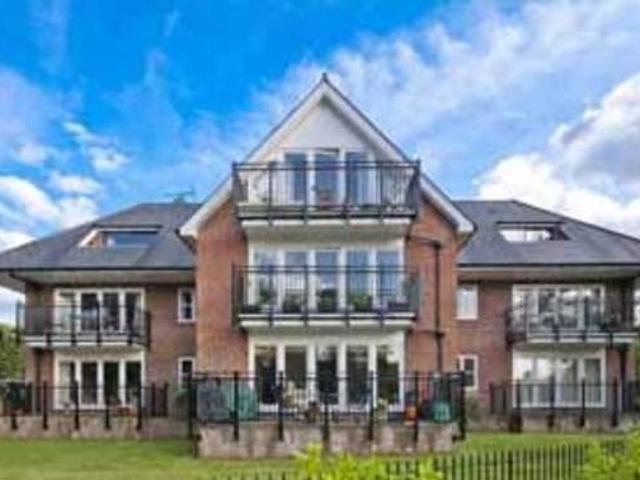 House for rent in Lyons, Greater London