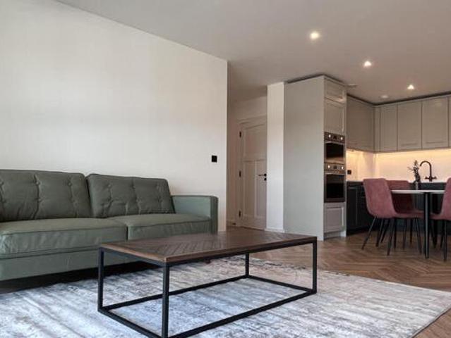 House for rent in Kingston Upon Thames, Greater London