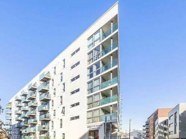 House for rent in Lyons, Greater London