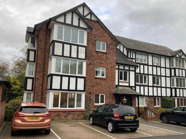House for rent in Alderley Edge