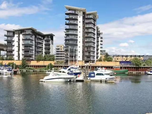 Apartment for rent in Alexandria, Scotland