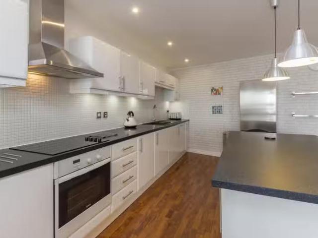 Apartment for rent in Tenby, Wales