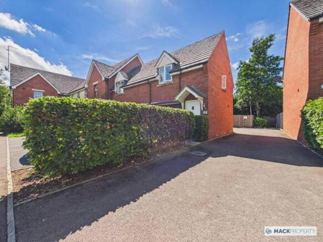 Apartment for rent in Golden Valley, Gloucestershire