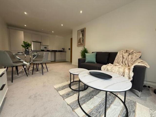 Apartment for rent in Lane, Kirklees