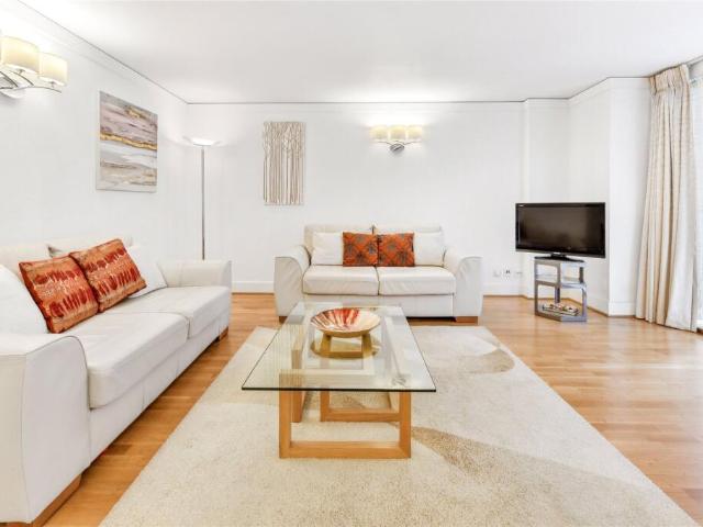 Apartment for rent in Westminster