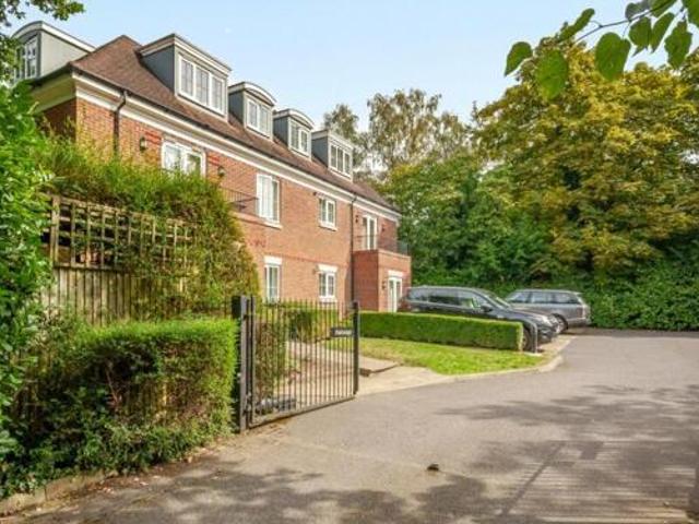 House for rent in Ascot