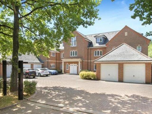 House for rent in Ascot