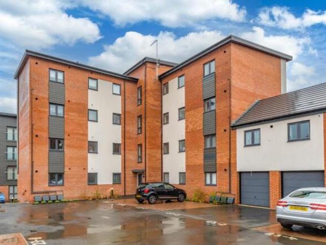 Apartment for rent in Rednal, West Midlands
