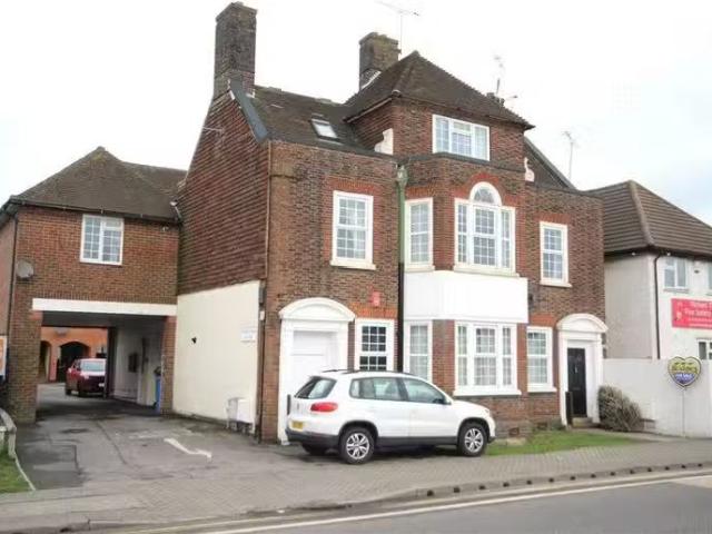 Apartment for rent in Aldershot Road/Woodside Road Allotments, Guildford