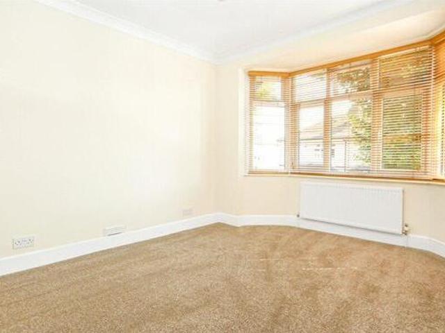 House for rent in Surrey