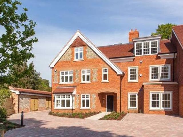House for rent in Lyons, Greater London