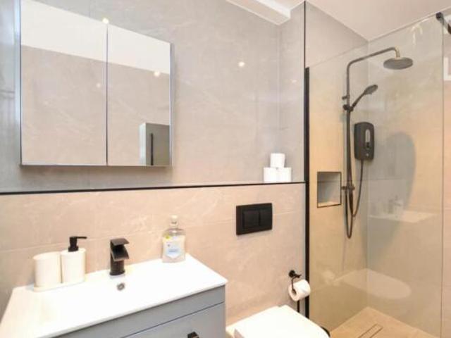 Apartment for rent in South Lane, West Yorkshire