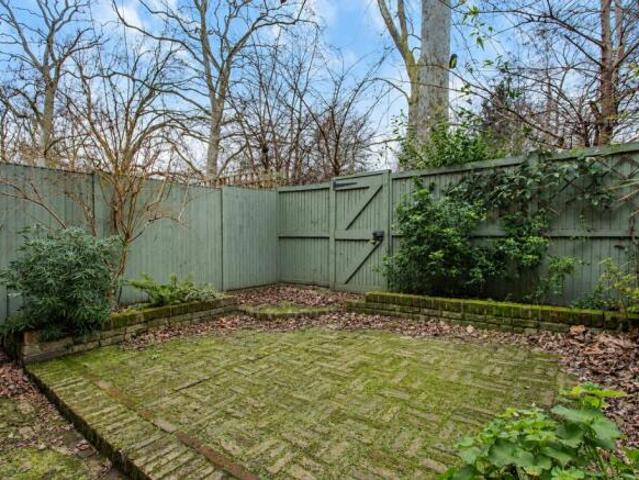 Apartment for rent in Cat Hill