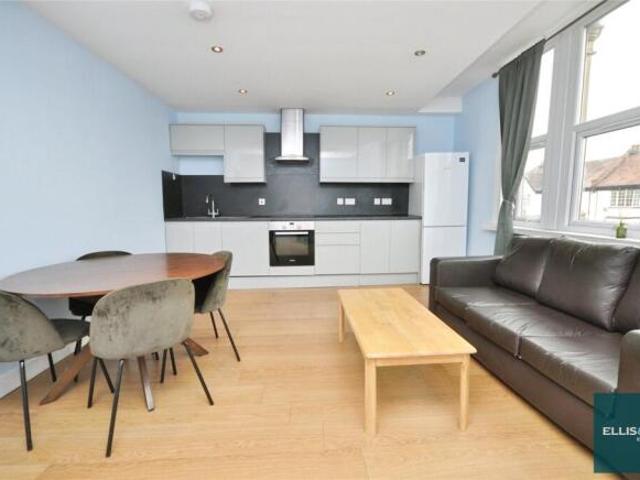 Apartment for rent in Finchley, Greater London