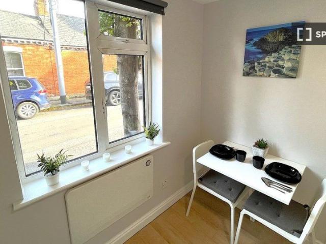 Apartment to rent in Bluebell, North Tipperary