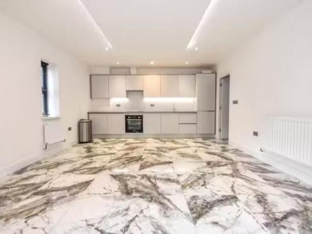Apartment for rent in London Borough of Croydon, Purley