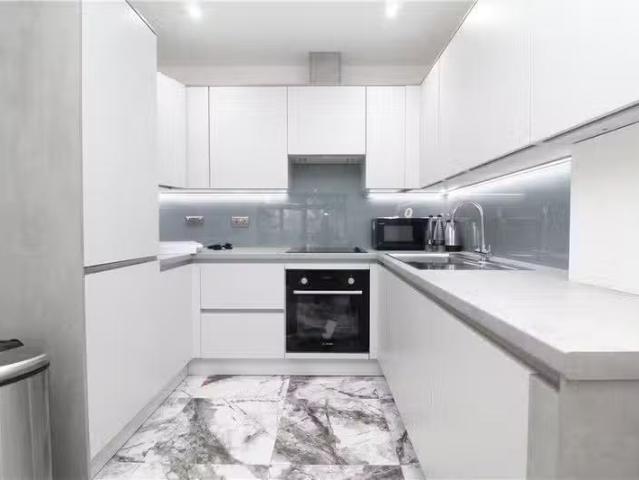 Apartment for rent in London Borough of Croydon, Kenley