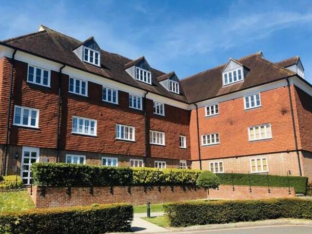 House for rent in Red Hill, Surrey